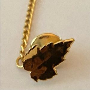 Mens Gold Tone Leaf Tie Tack Chain